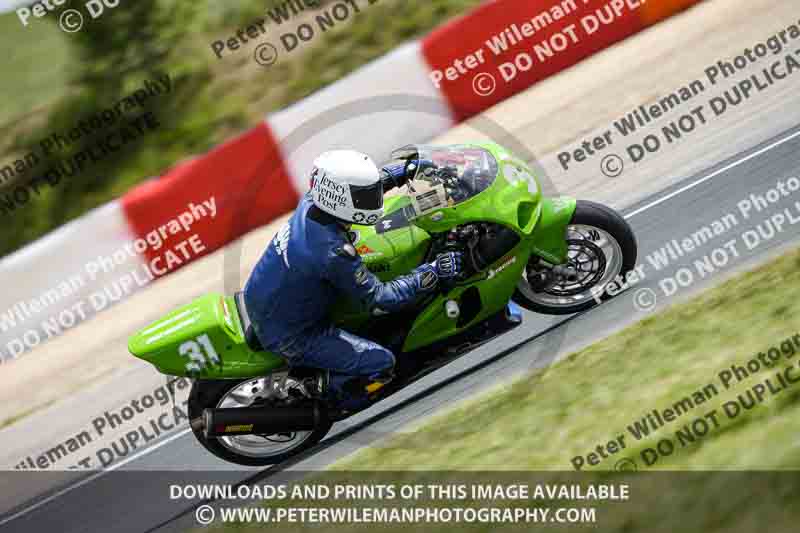 cadwell no limits trackday;cadwell park;cadwell park photographs;cadwell trackday photographs;enduro digital images;event digital images;eventdigitalimages;navarra;no limits trackdays;peter wileman photography;racing digital images;trackday digital images;trackday photos
